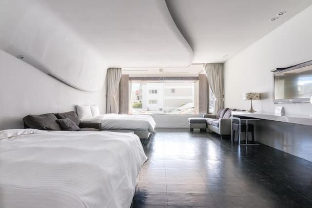 Modena B&B-Comfort Quad Room-1