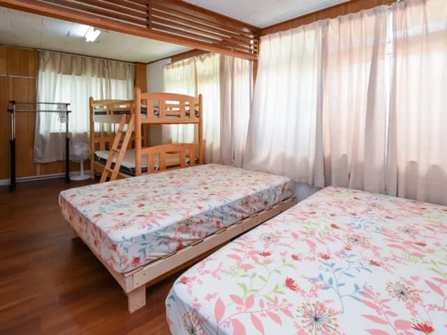 120 square meters private! 2 floors! A convenient location within the international street arcade-120 square meters private! 2 floors! It is a convenient place in the international street arcade-4