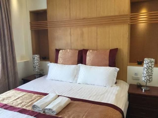 Minghu Bed and Breakfast-Comfort double room, Street View-4