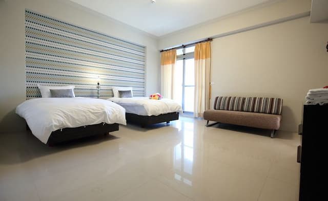 아빠 홈스테이 (A-BA Homestay)-Quadruple Room (two single beds + sofa bed)-3