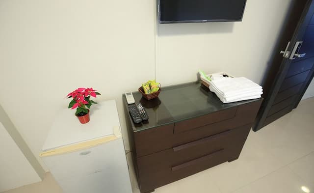 아빠 홈스테이 (A-BA Homestay)-Quadruple Room (two single beds + sofa bed)-7