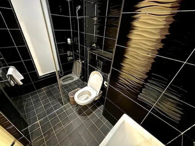 漁樂活台南安平包棟民宿|4-16人包棟|電梯採光豪宅|設有電動麻將、廚房、浴缸|豪宅體驗|軟水系統|精油沐浴備品|鄰近漁光島-威尼斯民宿(三館:世平五街69號)-9