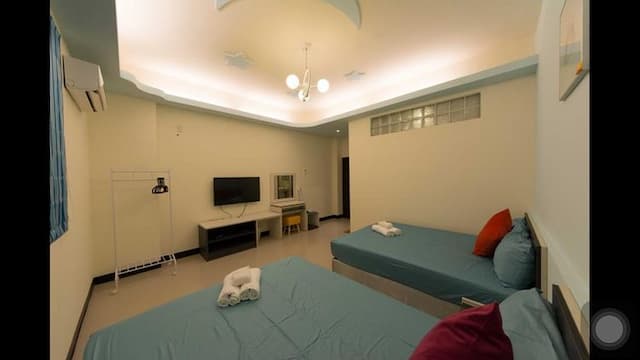 Kenting Orange Inn-Quadruple Room with Shower-3