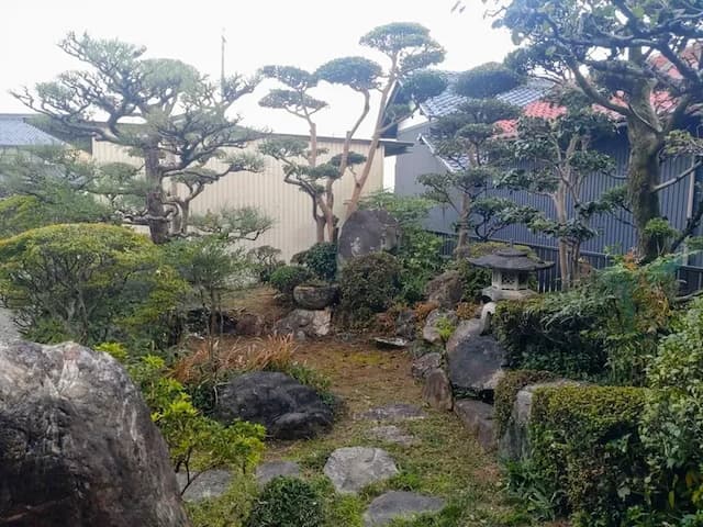 プライベートガーデンと静寂な空気。心を解き放つ癒しの時間を。