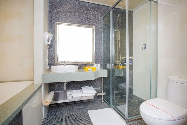 雲端商務旅館|台中館 | 一中街、中華路夜市-豪華雙人房-4