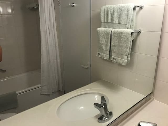 Guesthouse TOMO-Deluxe twin room-6