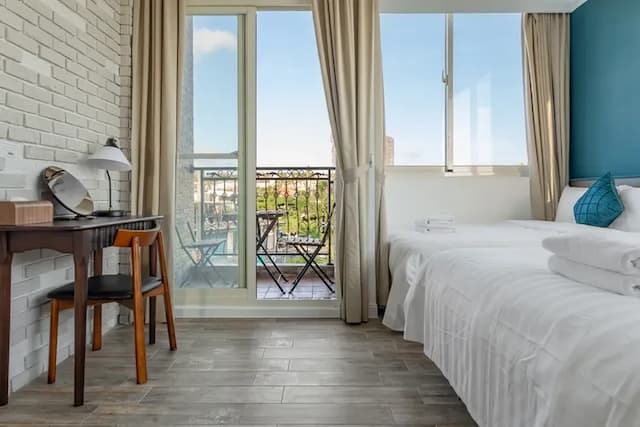 Sunset Mu Style Inn-Family Suite with Balcony-13