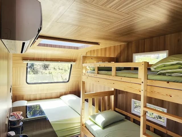 每車皆有獨立天窗