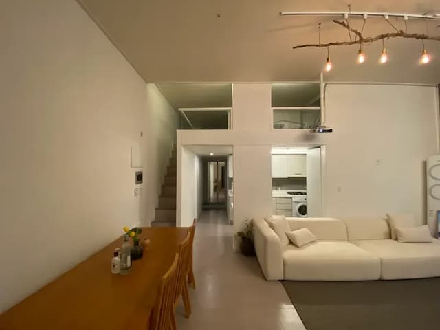 Clean & comfortable accommodation in Seomyeon Station in the center of Busan[MRT 5mins, 99m2)-Clean and comfortable accommodation located in Seomyeon Station in the center of Busan[MRT 5mins, 99m2)-1