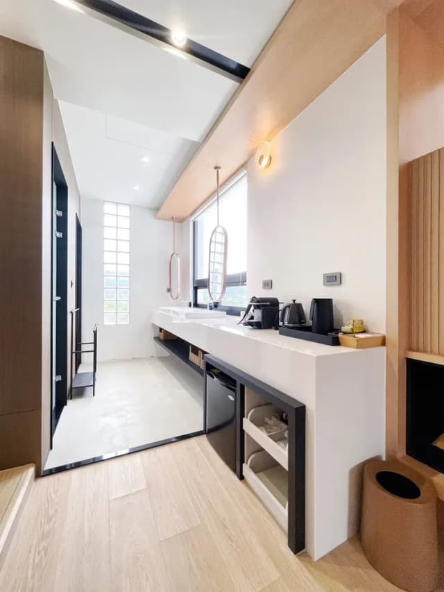 202 光點和洋四人房