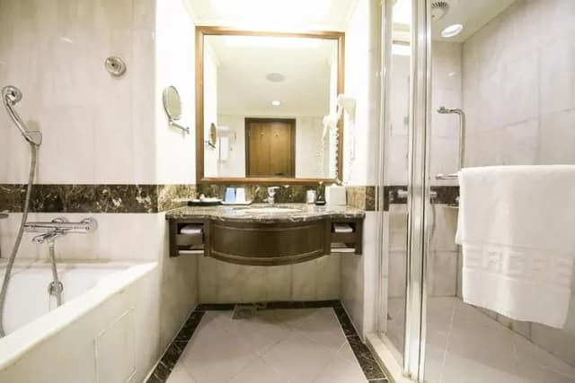 台糖長榮酒店 台南|緊鄰大東夜市、設有泳池/自助式早餐-『獨家專案』闔家溫馨房-不含早餐-5