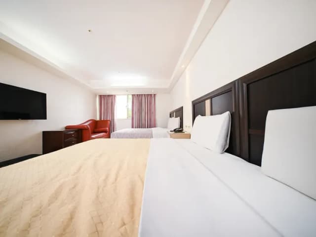 Guide Hotel Taoyuan Fuxing-Standard Quadruple Room-3