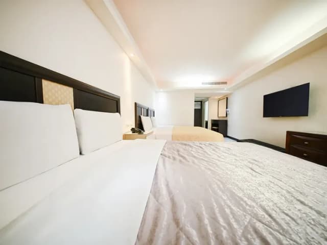 Guide Hotel Taoyuan Fuxing-Standard Quadruple Room-2