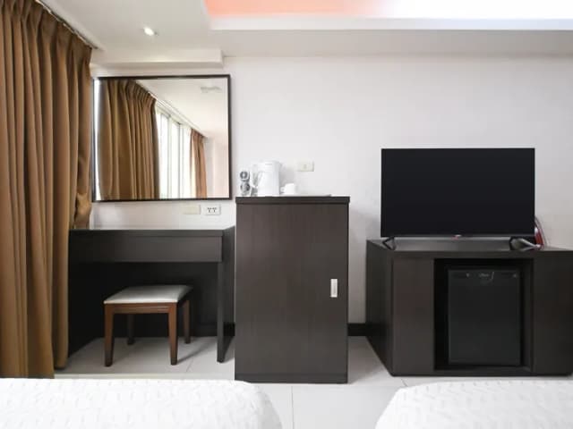 Guide Hotel Taoyuan Fuxing-Exquisite Quadruple Room-4