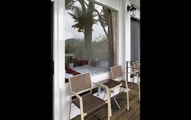 Sun Sweet House-Family Room with Balcony-6