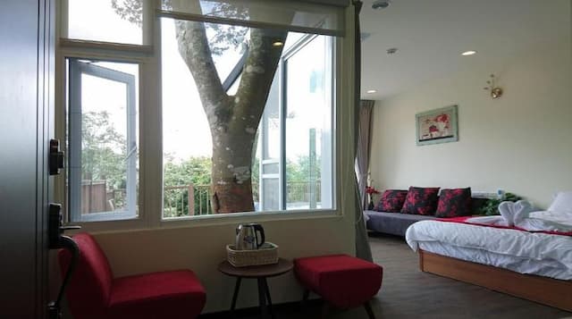 Sun Sweet House-Deluxe Double Room with Balcony-6
