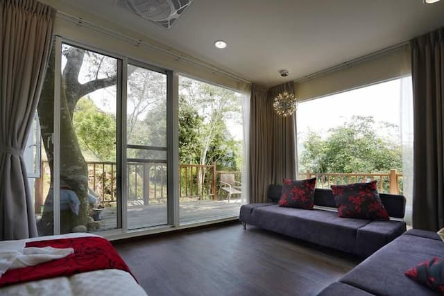 Sun Sweet House-Deluxe Double Room with Balcony-1