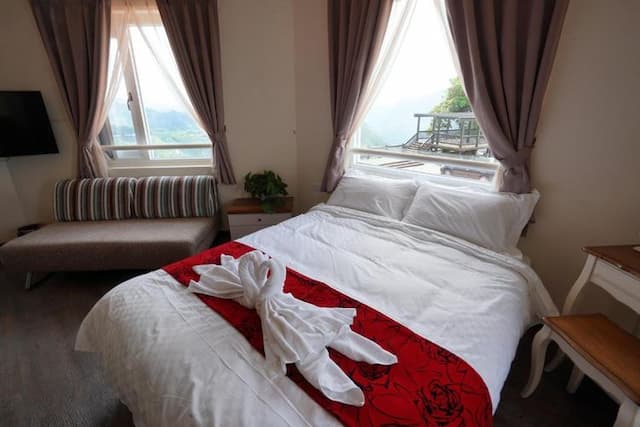 Sun Sweet House-Deluxe Quadruple Room-3