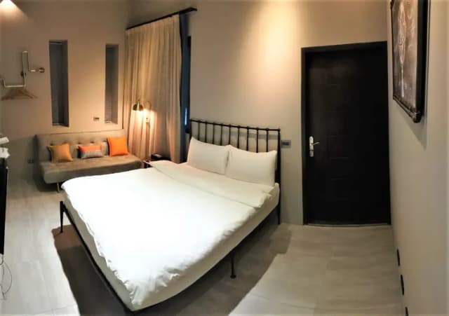 82 Traveller Inn-Zuowan Riverside Baotou Homestay-3