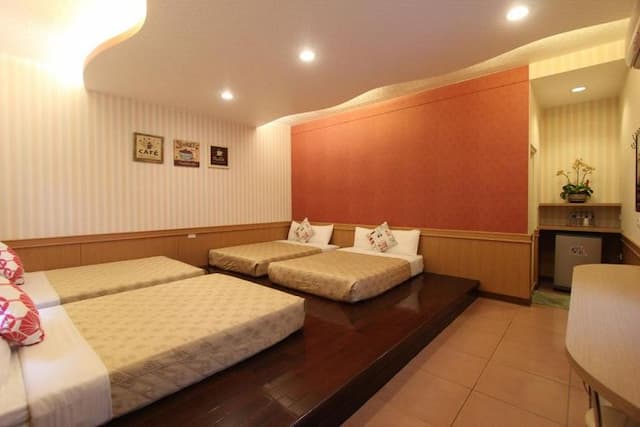 興吉木屋 - 墾丁大街只要走路7分鐘!| 室內公共空間自行車停放-木屋八人房-3