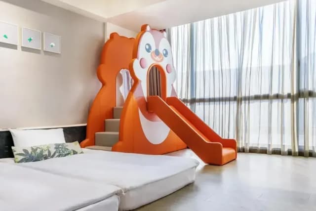 新悦花園酒店|親子主題、寵物友善-『快閃優惠』日式童趣房B (三單床墊)+溜滑梯-4