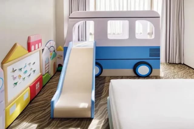新悦花園酒店|親子主題、寵物友善-『快閃優惠』精緻家庭童趣房(兩大床)+溜滑梯-5