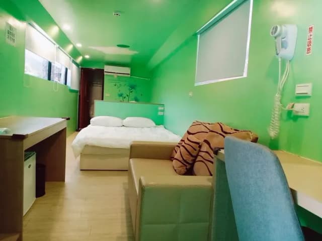 星雲谷|全新上架!星空豪華露營車、專屬烤肉庭院、夢幻雲海秘境-星空露營車(遊覽車房型)-2