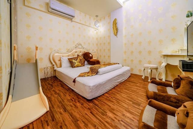 蘭洋親子民宿 | 21人宜蘭villa包棟 | BBQ&KTV&麻將&戲水池&滑梯房-21人包棟(五間房)|雙人房*1,四人房*2,五人房*1,六人房*1-8