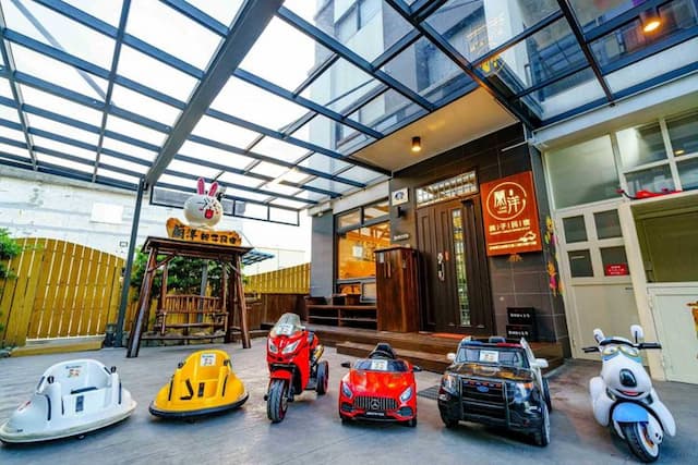 蘭洋親子民宿 | 21人宜蘭villa包棟 | BBQ&KTV&麻將&戲水池&滑梯房-21人包棟(五間房)|雙人房*1,四人房*2,五人房*1,六人房*1-3