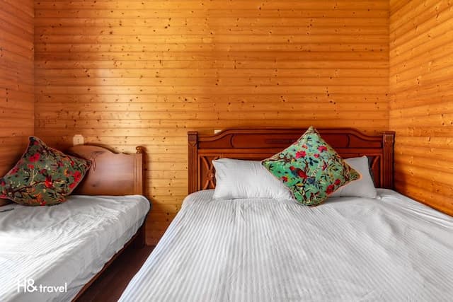 ninerainbow.newmoon-Mountain View Double Room-2