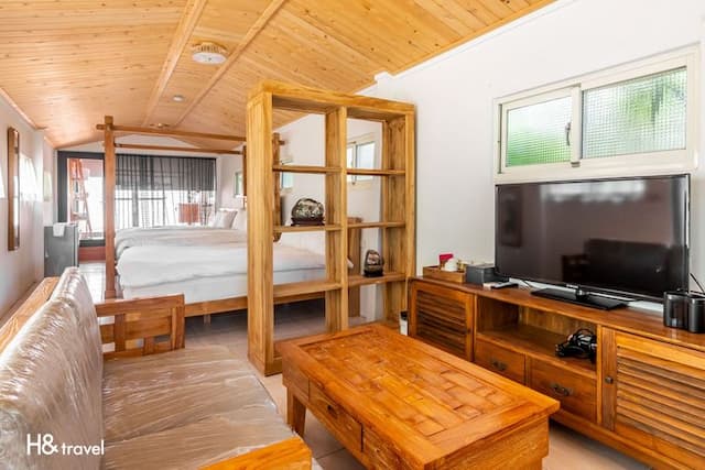 ninerainbow.newmoon-Comfortable Six-Person Room-6