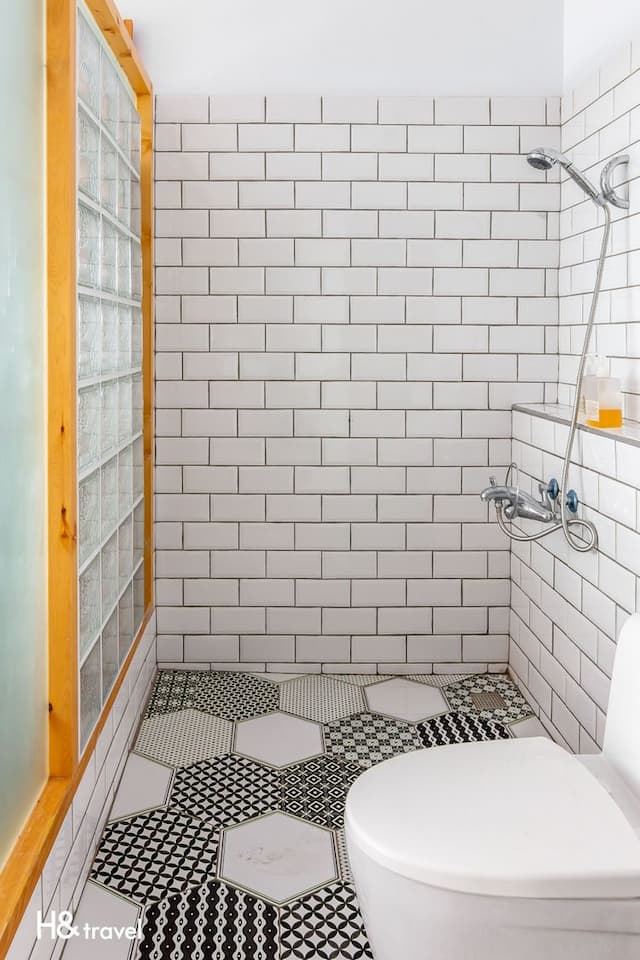 ninerainbow.newmoon-Mountain View Double Room with Balcony-9