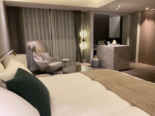 W house | INS 北歐風 | 情侶 | 閨蜜推薦-3B 豪華加大床雙人房-1