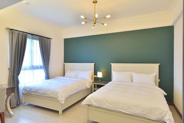 Dream-Modern Green Quadruple Room 202-1