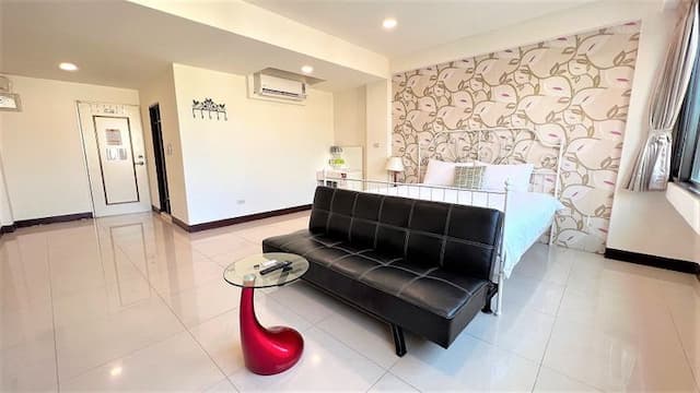 迷人旅居 l 市區|大房型x陽台|東大門夜市&公正包子-漫步雙人房大窗戶-3A-2