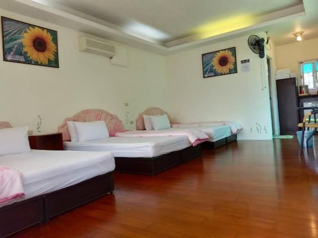 Chin Shan B&B-Family Suite-1