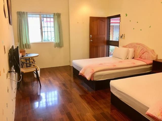 Chin Shan B&B-Quadruple Room-3