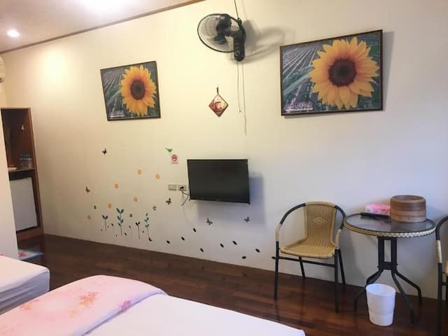 Chin Shan B&B-Quadruple Room-5