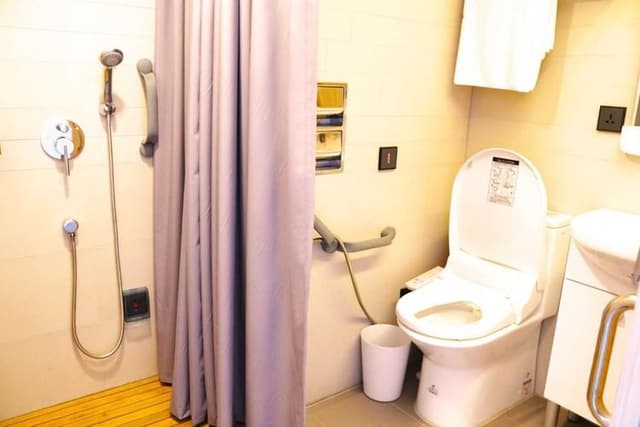 코민 플레이스-Superior Double Room-5