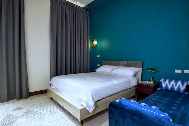 RUN aWAY guesthouse-201 CDG Double Room-5