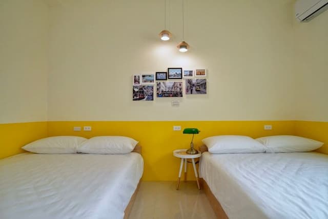 RUN aWAY guesthouse-202 LIS Family Room-2