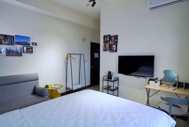 RUN aWAY guesthouse-301 JFK Double Room-5