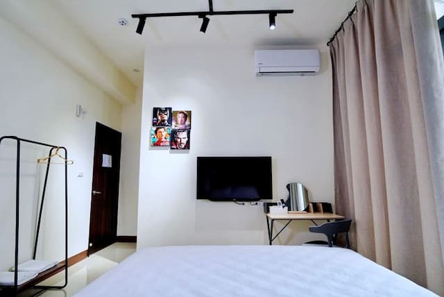 RUN aWAY guesthouse-301 JFK Double Room-4