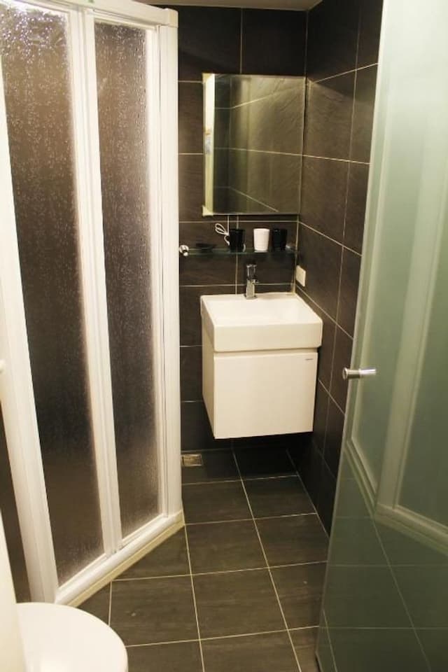 Yesing Hotel-Superior Triple Room-5