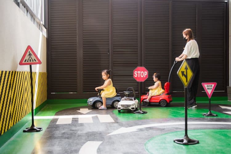 挪威森林文創館|超大溜滑梯、孩童滑步車道-2