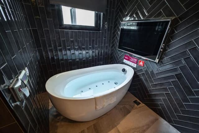 挪威森林文創館|超大溜滑梯、孩童滑步車道-文創溫馨家庭房(18:00後可入住)-8