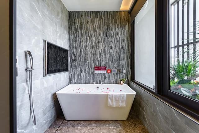 挪威森林文創館|超大溜滑梯、孩童滑步車道-文創親子家庭房(18:00後可入住)-8