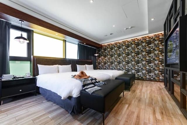 挪威森林文創館|超大溜滑梯、孩童滑步車道-文創親子家庭房(18:00後可入住)-4